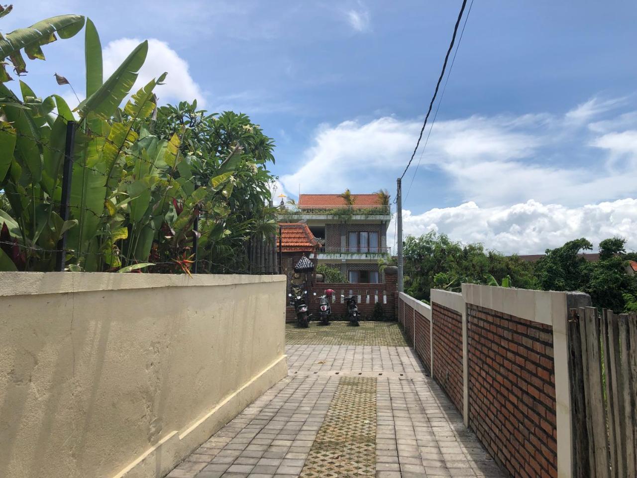 Oka'S Guest House Canggu Luaran gambar